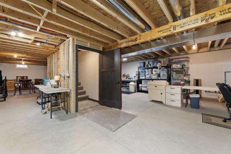 2776 Apple Valley Drive Howard OH 43028