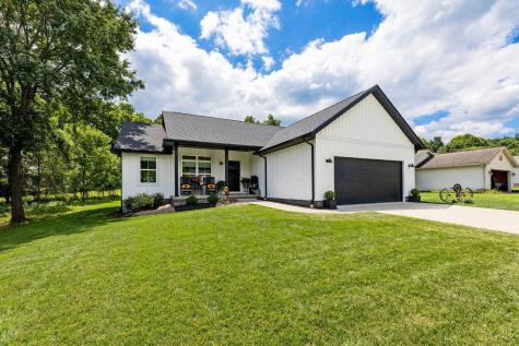 2776 Apple Valley Drive Howard OH 43028