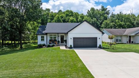 2776 Apple Valley Drive Howard OH 43028