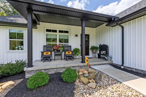 2776 Apple Valley Drive Howard OH 43028