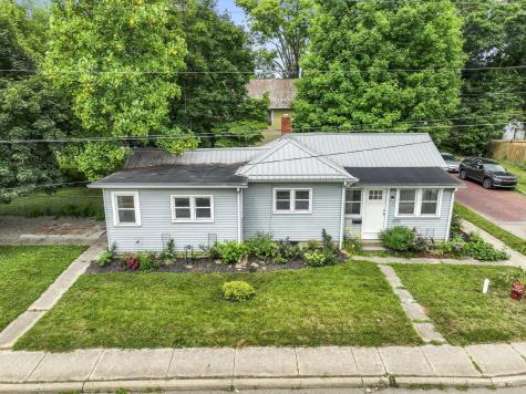 706 E Burgess Street Mount Vernon OH 43050
