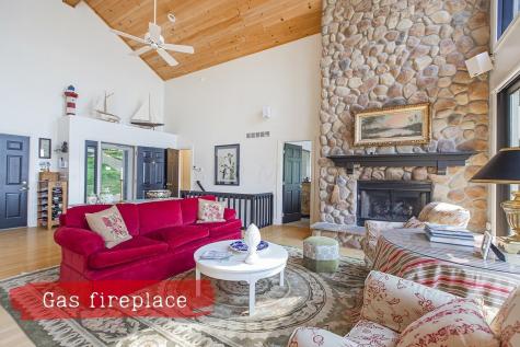451 Greenacre Circle Howard OH 43028