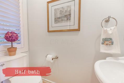 451 Greenacre Circle Howard OH 43028