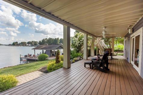 451 Greenacre Circle Howard OH 43028