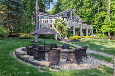 451 Greenacre Circle Howard OH 43028