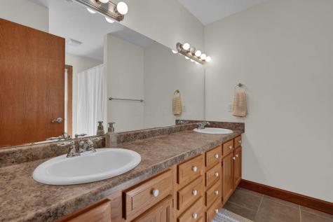 748 King Beach Drive Howard OH 43028