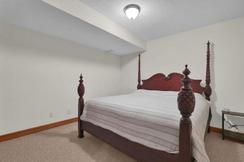 748 King Beach Drive Howard OH 43028