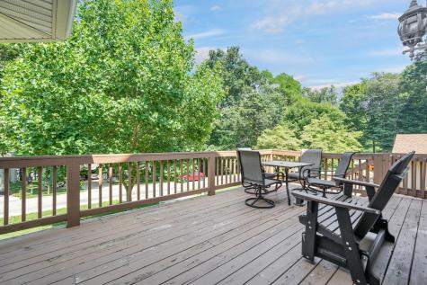 748 King Beach Drive Howard OH 43028