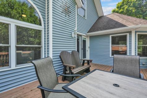 748 King Beach Drive Howard OH 43028