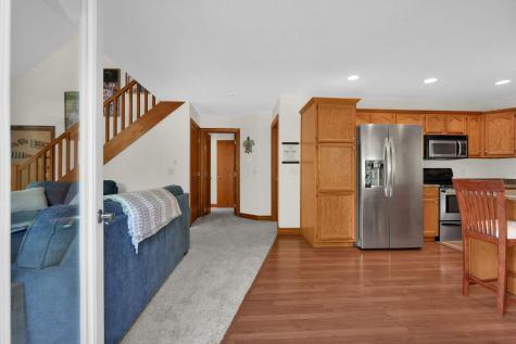 748 King Beach Drive Howard OH 43028