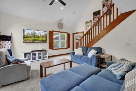 748 King Beach Drive Howard OH 43028