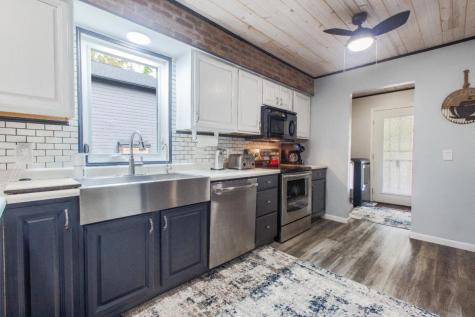 229 Green Valley Drive Howard OH 43028