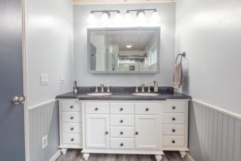 229 Green Valley Drive Howard OH 43028