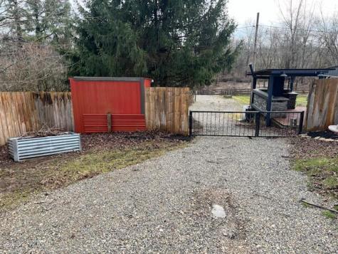 4348 Johnstown Utica Road NE Utica OH 43080