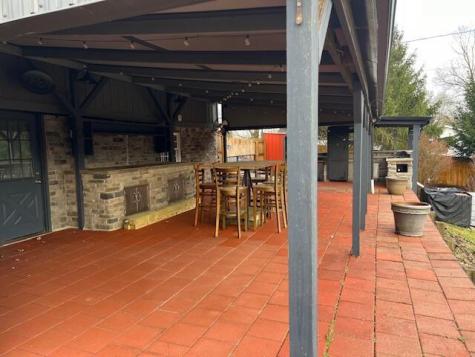 4348 Johnstown Utica Road NE Utica OH 43080