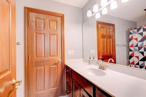 22 Laurelwood Drive Mount Vernon OH 43050