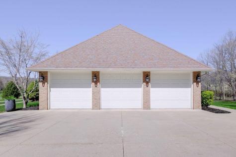 22 Laurelwood Drive Mount Vernon OH 43050