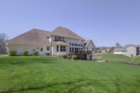 22 Laurelwood Drive Mount Vernon OH 43050