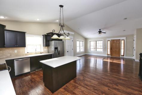 817 Highland Hills Drive Howard OH 43028