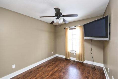 817 Highland Hills Drive Howard OH 43028