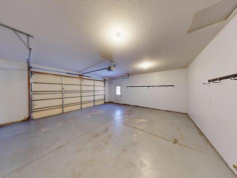 817 Highland Hills Drive Howard OH 43028