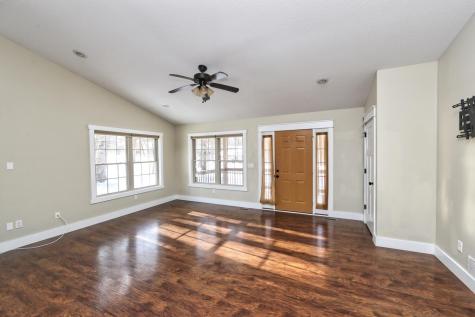 817 Highland Hills Drive Howard OH 43028