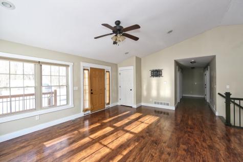 817 Highland Hills Drive Howard OH 43028