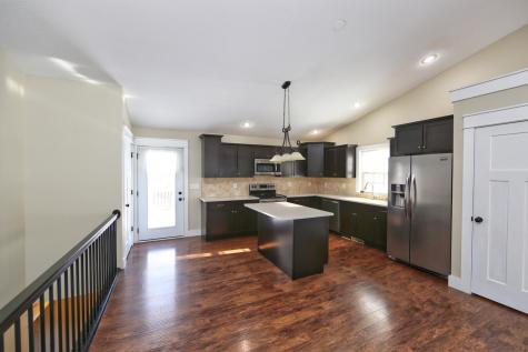 817 Highland Hills Drive Howard OH 43028