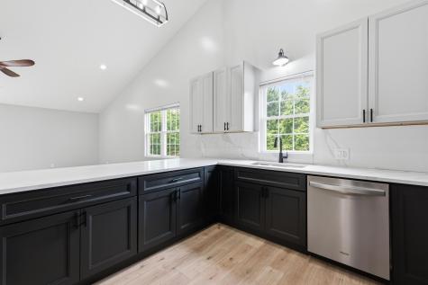 196 N Ridge Heights Drive Howard OH 43028