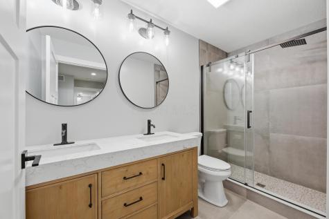 196 N Ridge Heights Drive Howard OH 43028