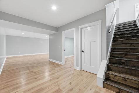 196 N Ridge Heights Drive Howard OH 43028