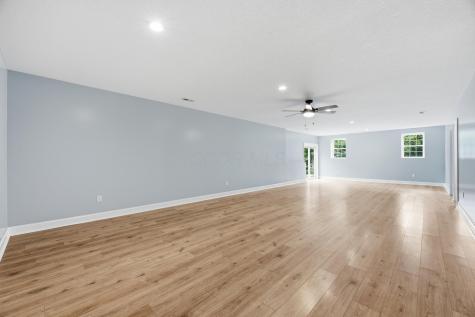 196 N Ridge Heights Drive Howard OH 43028