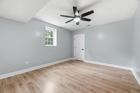 196 N Ridge Heights Drive Howard OH 43028