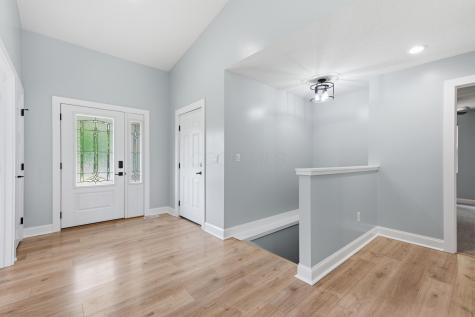 196 N Ridge Heights Drive Howard OH 43028