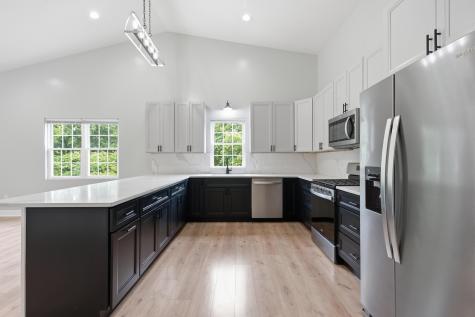 196 N Ridge Heights Drive Howard OH 43028