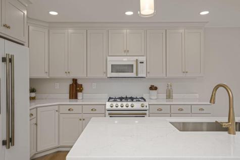 99 Rome Beauty Court Howard OH 43028
