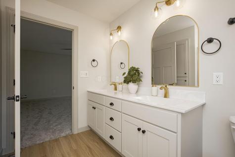 99 Rome Beauty Court Howard OH 43028