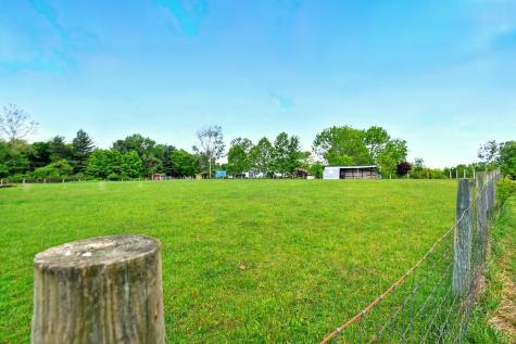 7595 Co Road 19 Fredericktown OH 43019