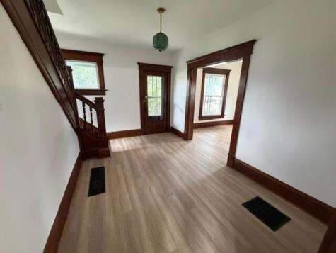 83 S Washington Street Utica OH 43080