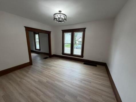 83 S Washington Street Utica OH 43080
