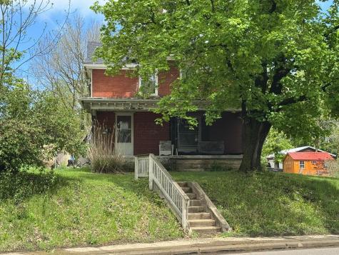 213 Coshocton Avenue Mount Vernon OH 43050