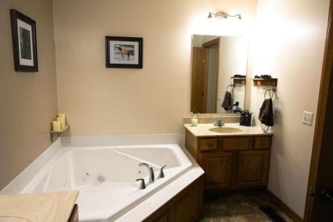 18160 Old Mansfield Road Fredericktown OH 43019
