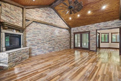 3737 Apple Valley Drive Howard OH 43028