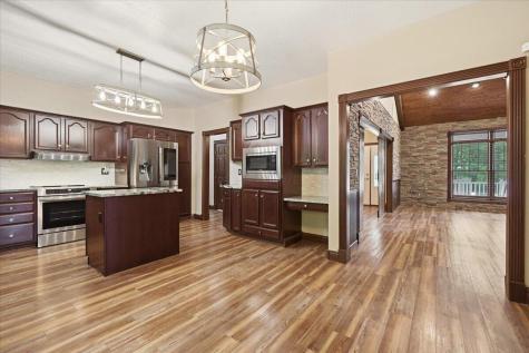 3737 Apple Valley Drive Howard OH 43028