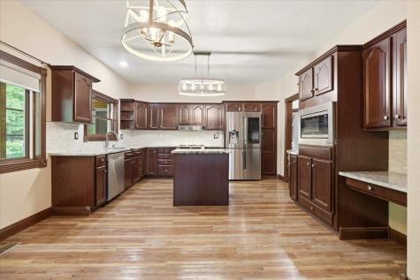 3737 Apple Valley Drive Howard OH 43028