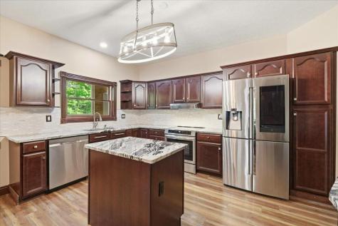 3737 Apple Valley Drive Howard OH 43028