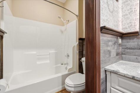3737 Apple Valley Drive Howard OH 43028