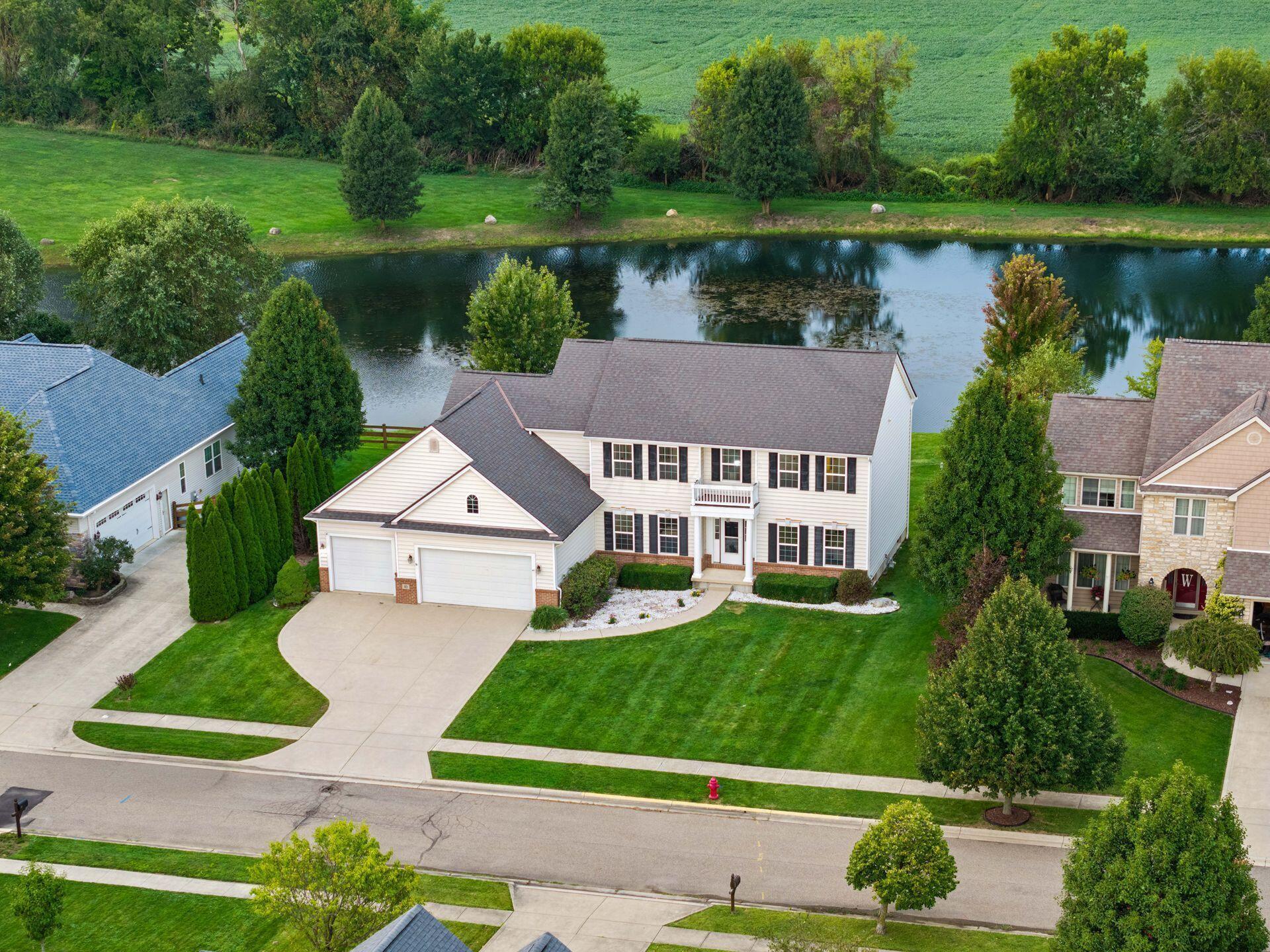40 Waters Edge Lane Centerburg OH 43011