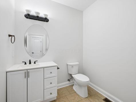 40 Waters Edge Lane Centerburg OH 43011