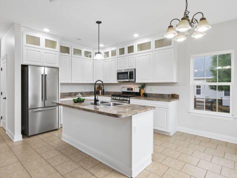 40 Waters Edge Lane Centerburg OH 43011